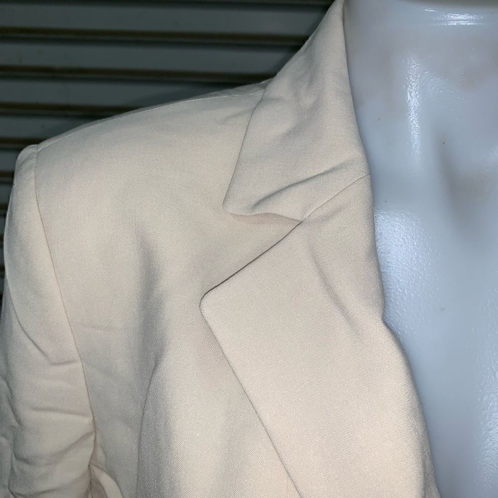 Talbots long sleeve button up blazer cream - Picture 5 of 8